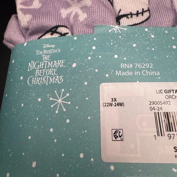 Disney Jack Skellington 3 Piece Set Womens Size 3X (22-24) Pajamas Pjs Socks NWT - Picture 9 of 14